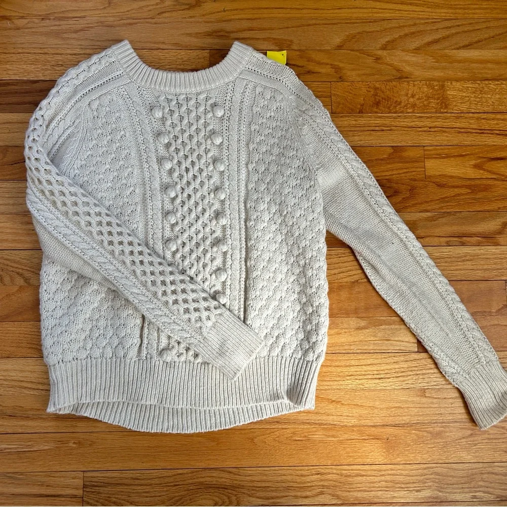 JCrew - Women Size Medium - Cream  blended lambswool - Pom Pom Front - Picture 7 of 11